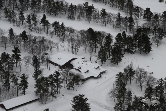 Photos by E. Neil Harri