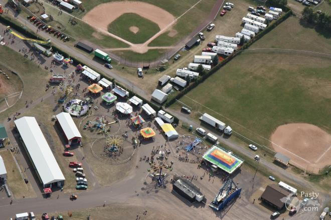 Photos by E. Neil Harri