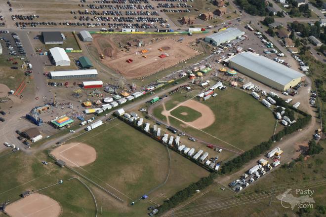 Photos by E. Neil Harri