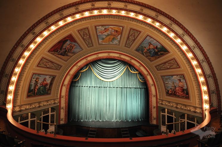  Photos courtesy Calumet Theatre