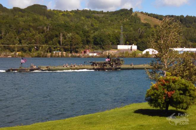 Photos by Jon Hopper